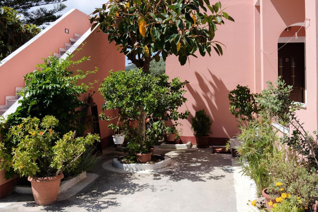 Mouzakitis Apartments 4 Arillas  Eksteriør billede